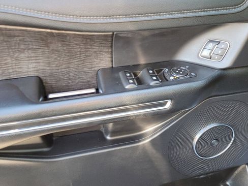 Used 2021 Ford Expedition Limited image 28