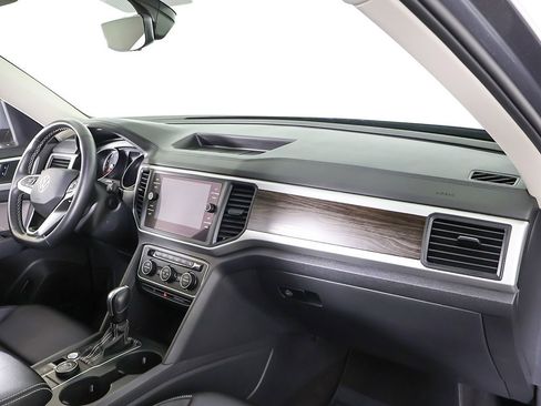 Used 2021 Volkswagen Atlas SE image 27