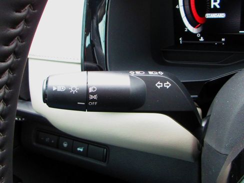 New 2026 Nissan Pathfinder SL w/ SL Premium Package image 21