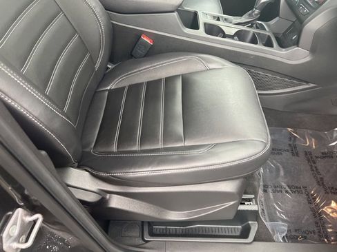 Used 2018 Ford Escape SEL image 24