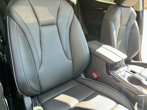 Used 2023 Buick Envision Essence image 14