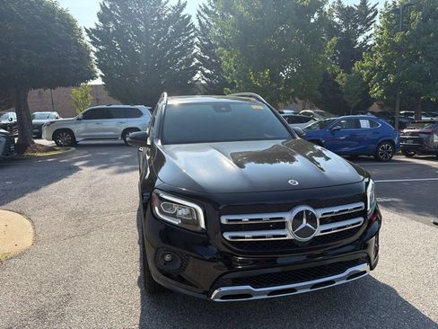 Used 2022 Mercedes-Benz GLB 250 4MATIC w/ Premium Package Lite image 5