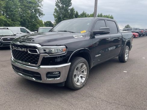 Used 2025 RAM 1500 Big Horn AWD/4WD image 2
