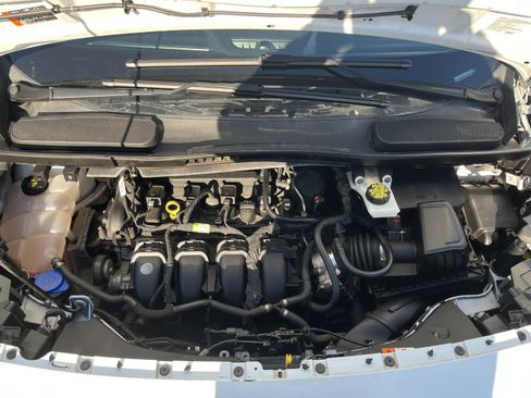 Used 2019 Ford Transit Connect XL image 8