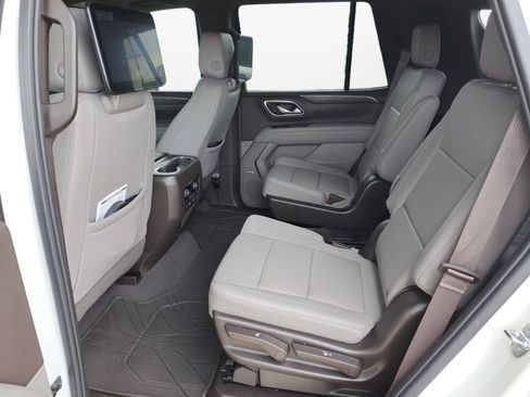 Certified 2024 Chevrolet Tahoe Z71 w/ Luxury Package image 12