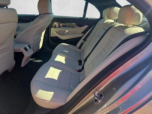Used 2023 Mercedes-Benz E 450 4MATIC Sedan image 19