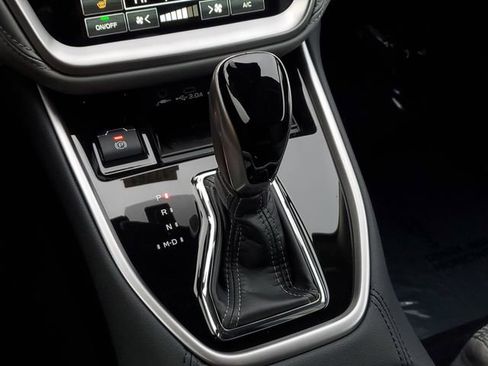 New 2025 Subaru Outback Premium image 32