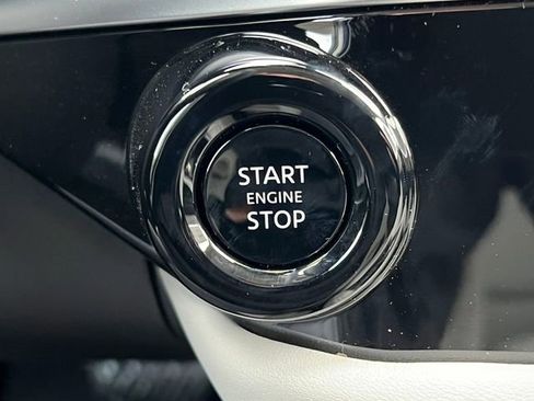 New 2026 Nissan Pathfinder SL image 29