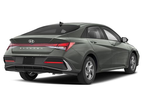 New 2026 Hyundai Elantra SE FWD image 2