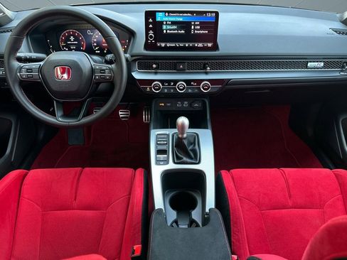 Used 2025 Honda Civic Type R image 16