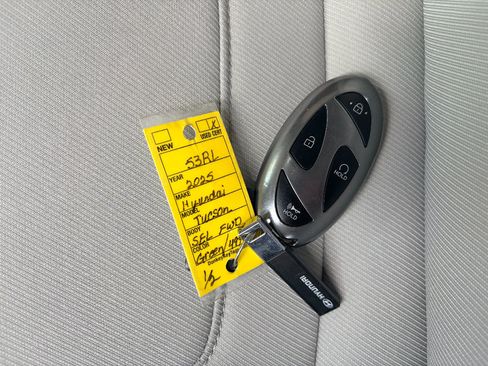 Used 2025 Hyundai Tucson SEL FWD image 31