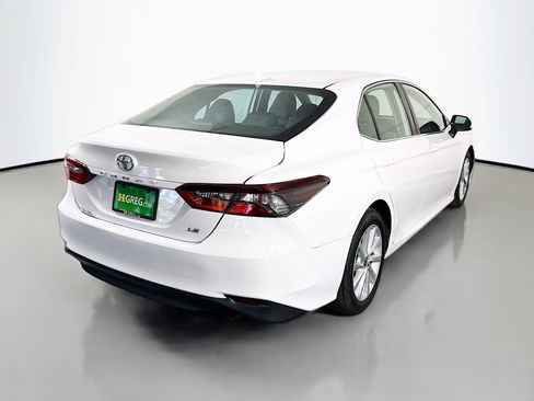 Used 2022 Toyota Camry LE FWD image 10