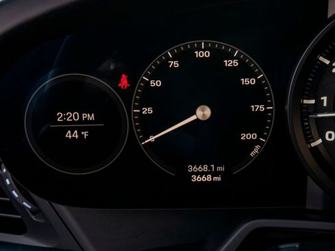 Used 2024 Porsche 911 Targa 4S image 9