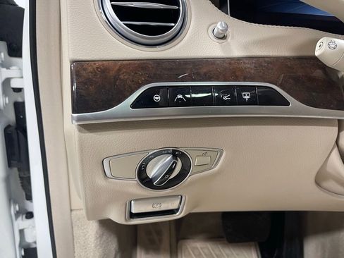 Certified 2020 Mercedes-Benz S 560 4MATIC Sedan image 19
