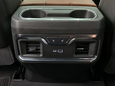 Used 2026 GMC Sierra 3500 Denali Ultimate AWD/4WD image 39