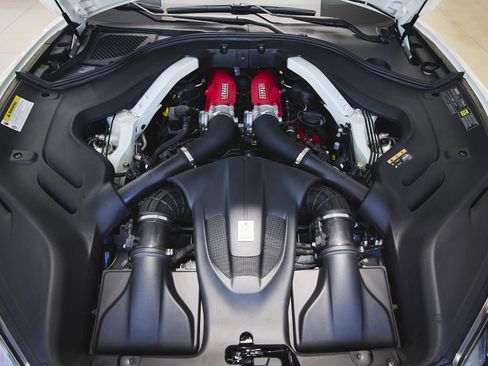 Used 2023 Ferrari Portofino M image 14