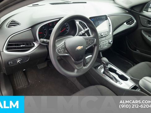 Used 2023 Chevrolet Malibu LT FWD image 15