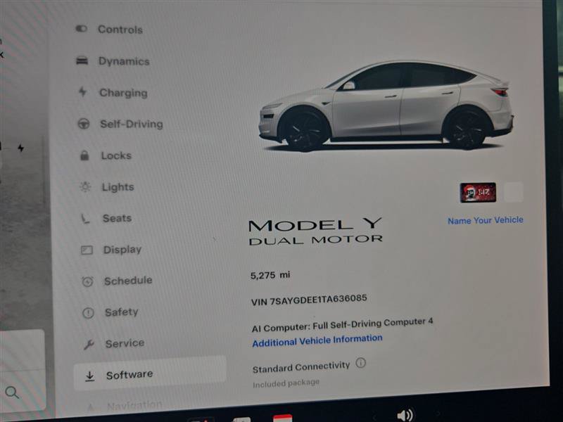 Used 2026 Tesla Model Y Long Range AWD/4WD image 2