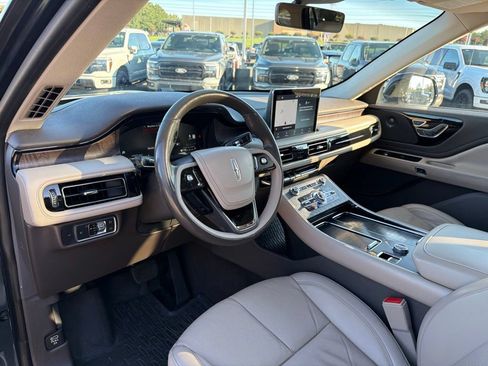 Used 2021 Lincoln Aviator Reserve w/ Equipment Group 201A AWD/4WD image 12