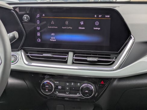 New 2025 Chevrolet Trax LT w/ Driver Confidence Package image 5