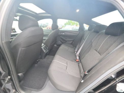 Used 2025 Honda Accord Sport image 27