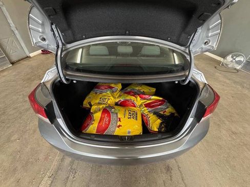 Used 2013 Hyundai Elantra GLS w/ Preferred Pkg FWD image 25