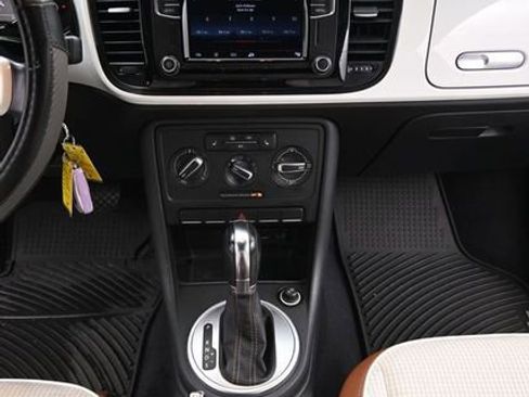 Used 2017 Volkswagen Beetle 1.8T S image 16