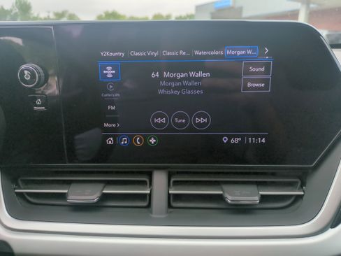 Used 2024 Chevrolet Trax RS w/ Driver Confidence Package FWD image 14