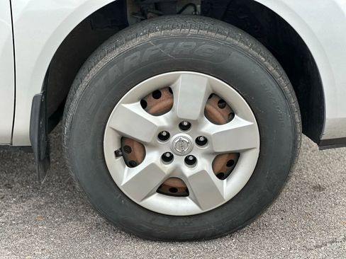 Used 2012 Nissan Rogue S image 25