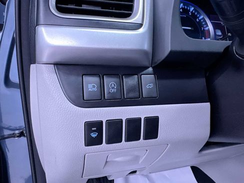 Used 2018 Toyota Highlander XLE w/ Protection Package #3 AWD/4WD image 16