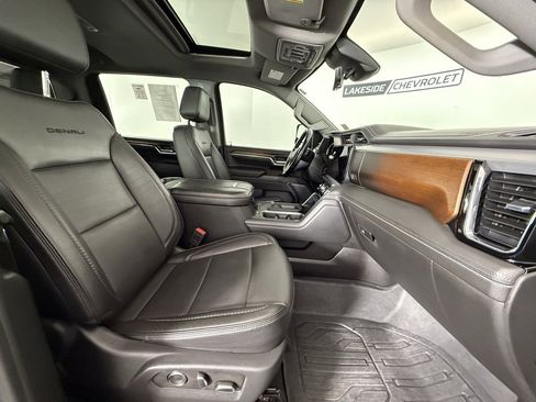 Used 2024 GMC Sierra 2500 Denali w/ Denali Reserve Package image 19