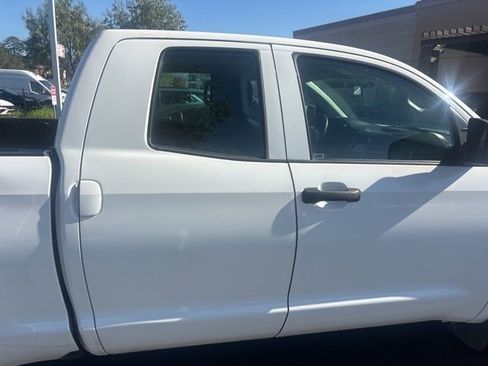 Certified 2016 Toyota Tundra SR image 5