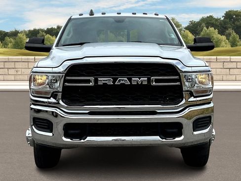 Used 2019 RAM 3500 Tradesman image 3