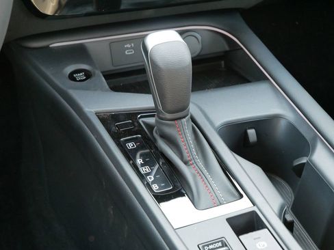 New 2026 Nissan Sentra SR w/ SR Premium Package FWD image 12