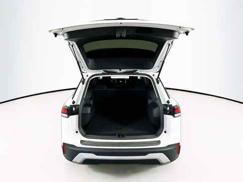 Used 2025 Volkswagen Tiguan S FWD image 27