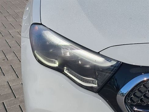 Used 2025 Mercedes-Benz E 350 4MATIC Sedan image 11