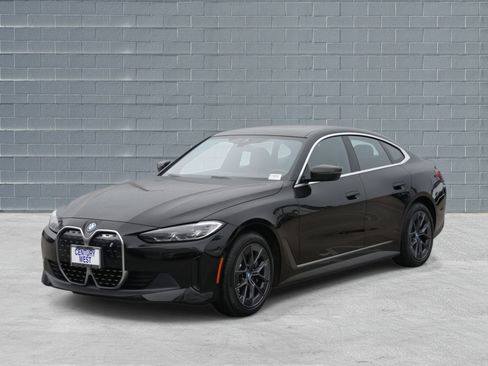 Certified 2023 BMW i4 eDrive35 w/ Premium Package image 3