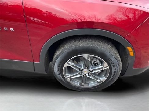 Used 2025 Chevrolet Blazer LT w/ Driver Confidence Package image 21