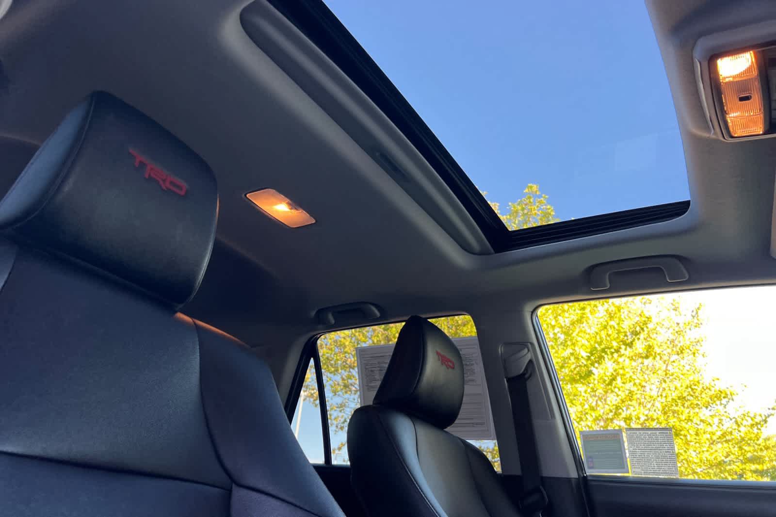 Certified 2021 Toyota 4Runner TRD Off-Road Premium w/ Moonroof Package AWD/4WD image 18