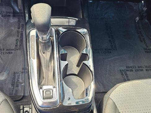 Used 2024 Chevrolet Trax LT w/ Driver Confidence Package image 12