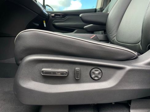 New 2026 Honda Odyssey Touring image 25