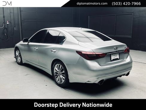 Used 2018 INFINITI Q50 Luxe w/ Cargo Package (L95) RWD image 5