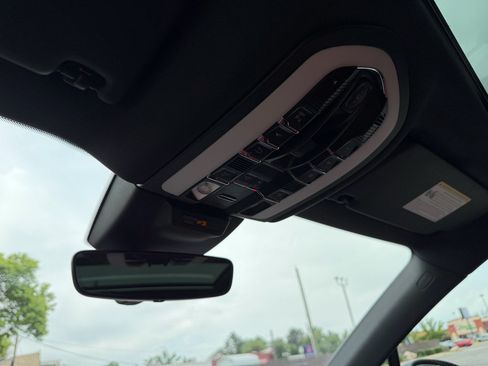 Used 2024 Porsche Macan S AWD/4WD image 14