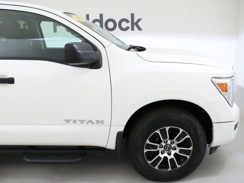 Used 2023 Nissan Titan SV w/ Accessory Utility Package AWD/4WD image 12