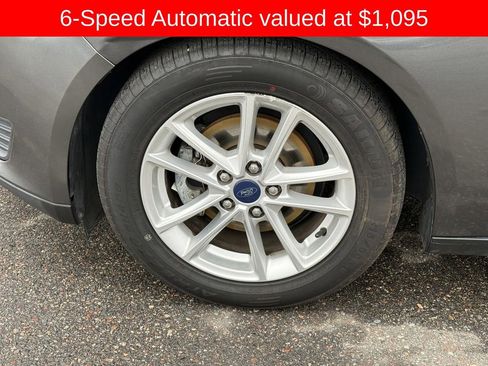 Used 2018 Ford Focus SE image 5