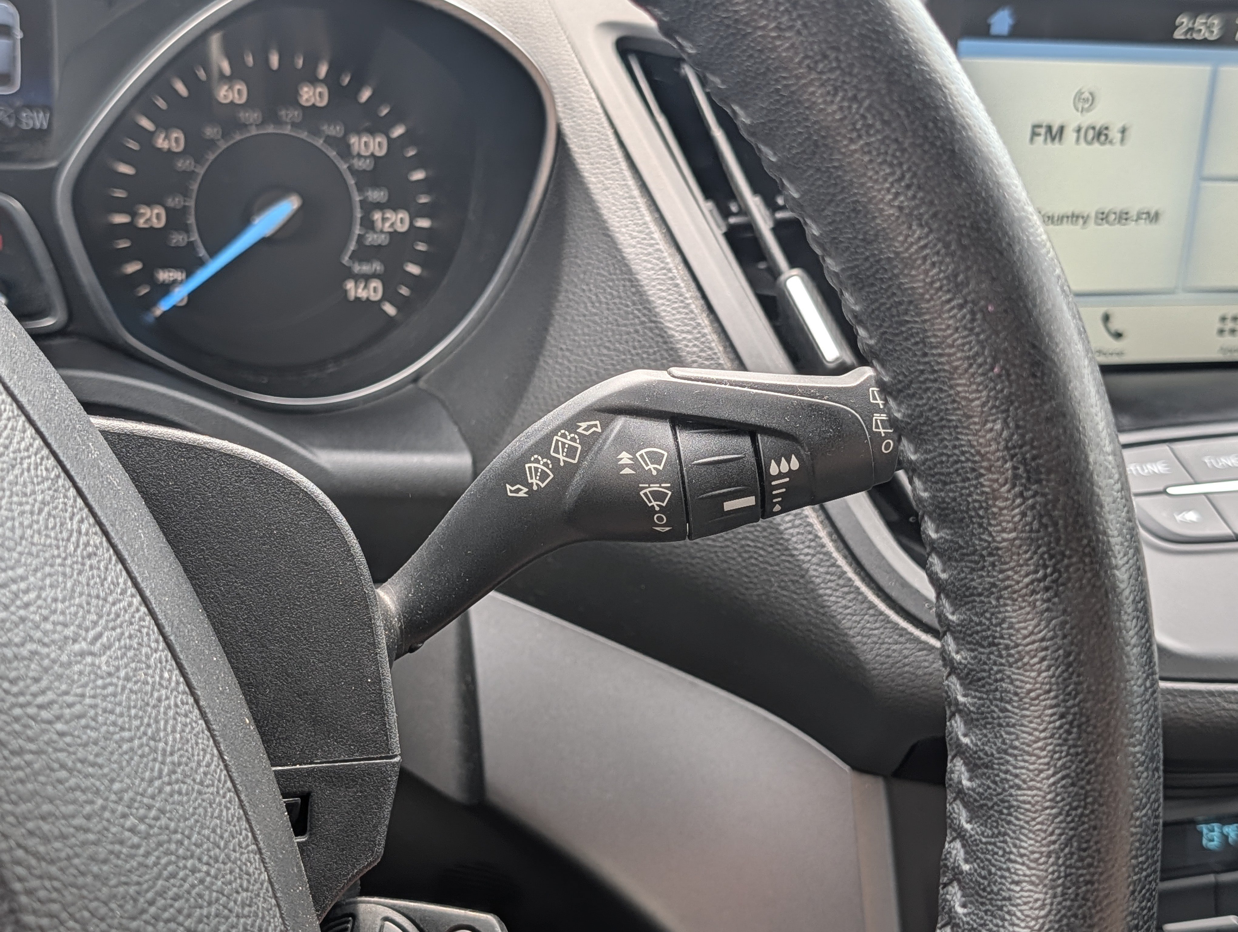 Used 2018 Ford Escape SEL AWD/4WD image 30