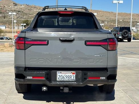 Used 2023 Hyundai Santa Cruz SEL Premium image 5