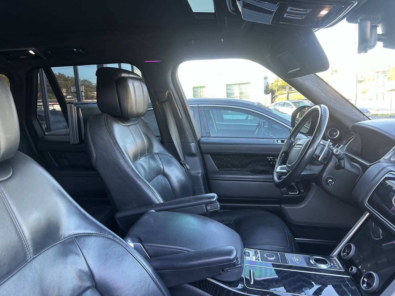 Used 2018 Land Rover Range Rover Autobiography AWD/4WD image 24