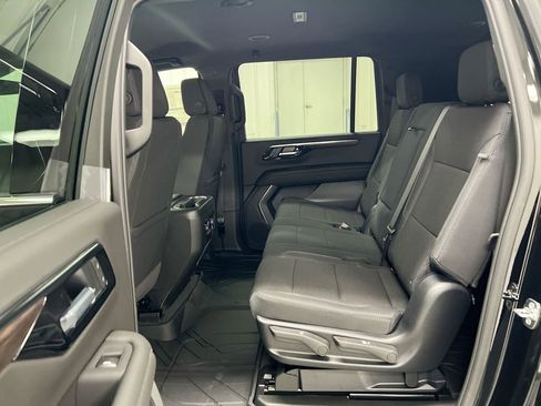 New 2026 Chevrolet Suburban LS AWD/4WD image 23