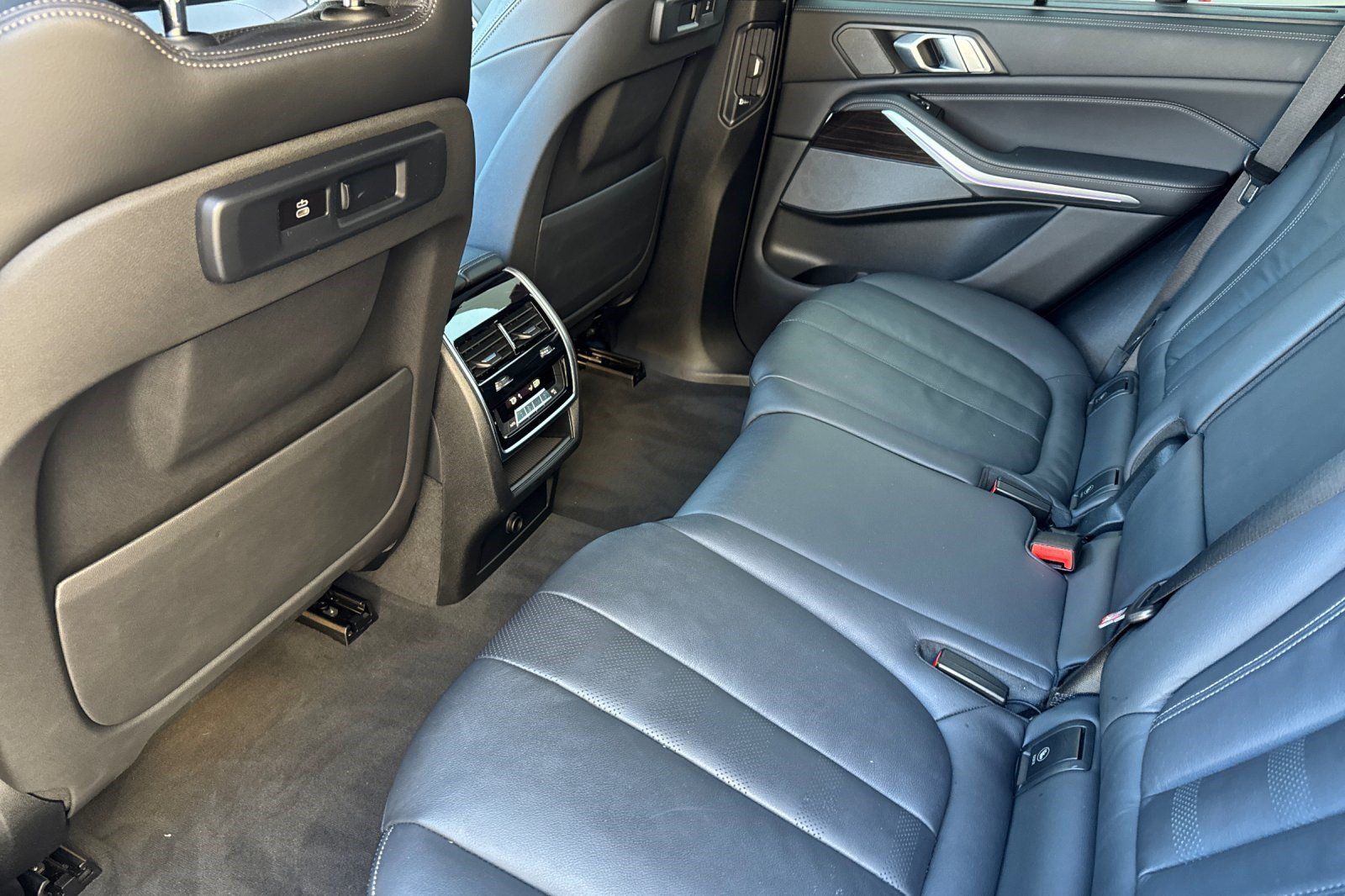 Used 2020 BMW X5 sDrive40i w/ Premium Package RWD image 25